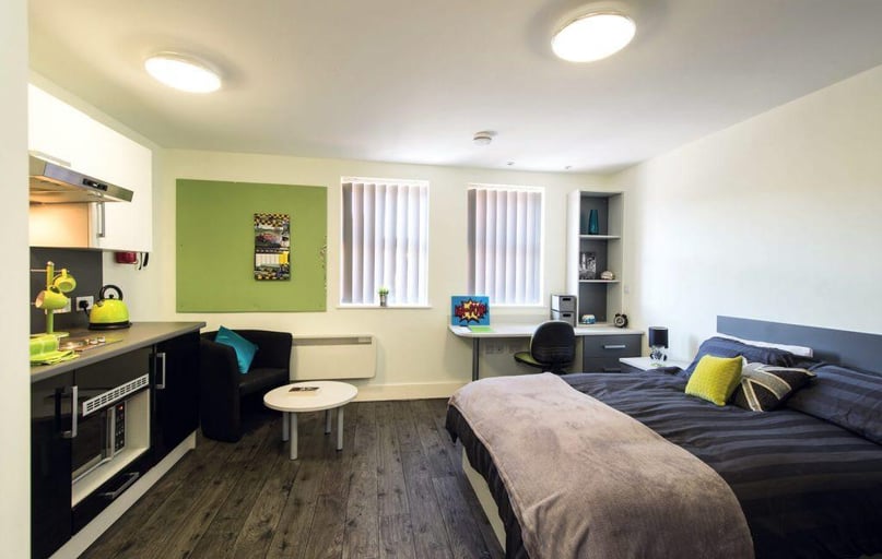 17-23 High Street, City Centre, Bangor - Image 1